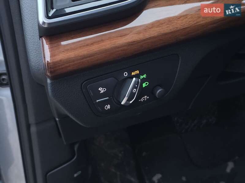 Позашляховик / Кросовер Audi Q5 2020 в Тернополі