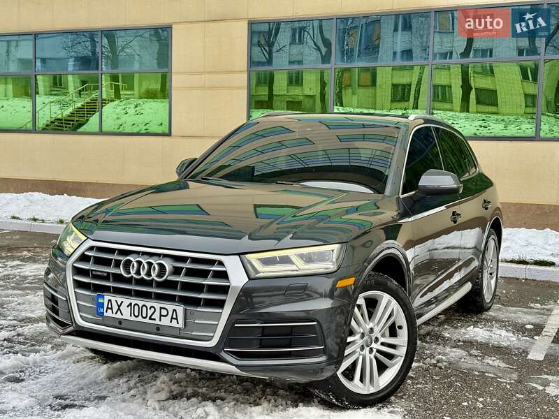 Внедорожник / Кроссовер Audi Q5 2017 в Харькове