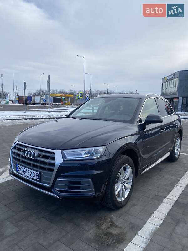 Внедорожник / Кроссовер Audi Q5 2019 в Луцке