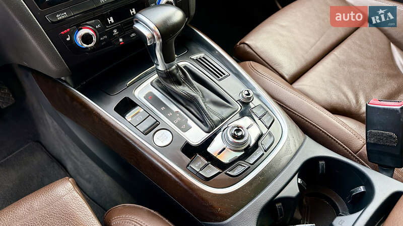 Внедорожник / Кроссовер Audi Q5 2014 в Каменец-Подольском