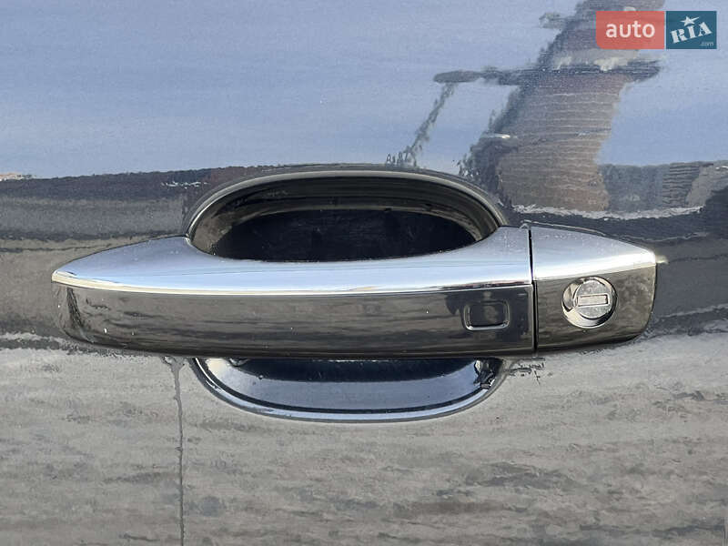 Позашляховик / Кросовер Audi Q5 2015 в Києві