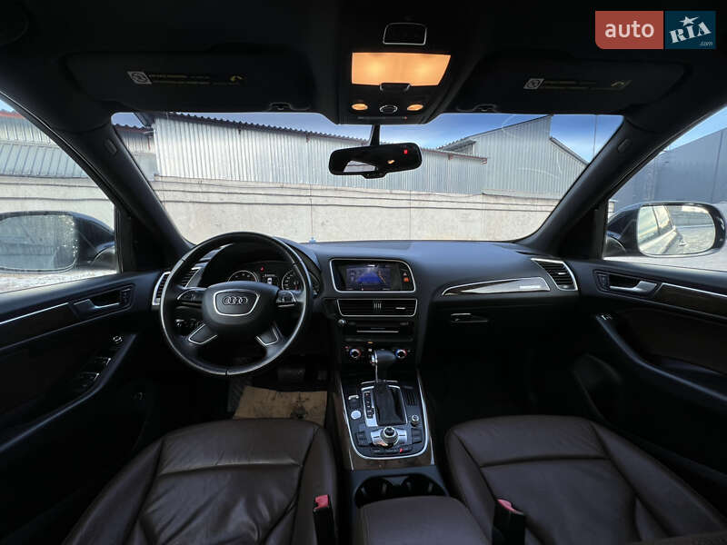 Позашляховик / Кросовер Audi Q5 2015 в Києві