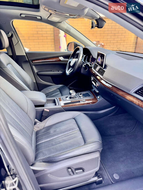 Позашляховик / Кросовер Audi Q5 2018 в Києві фото 38 Позашляховик / Кросовер Audi Q5 2018 в Києві