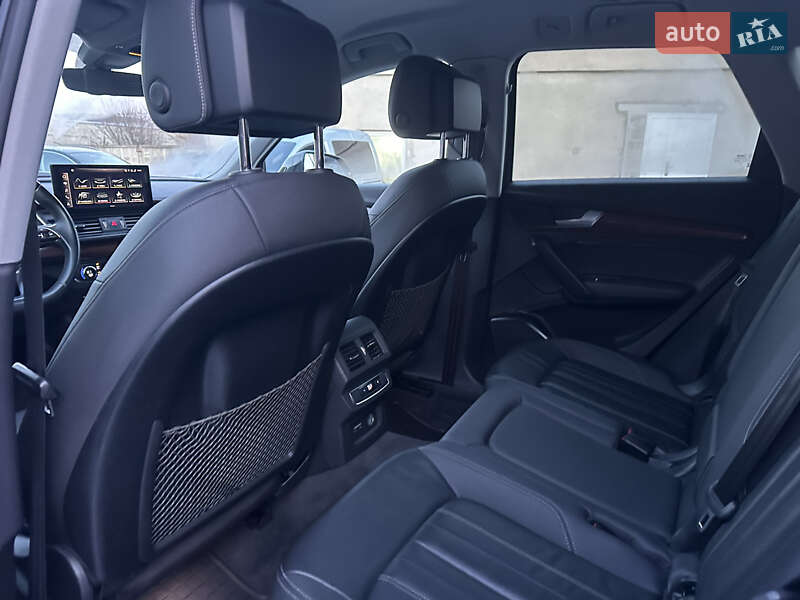 Позашляховик / Кросовер Audi Q5 2021 в Володимирі