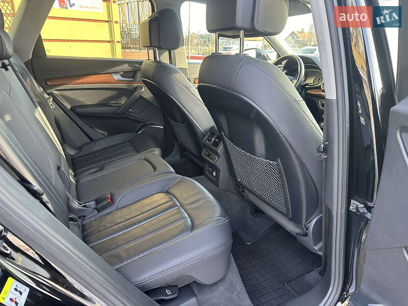 Позашляховик / Кросовер Audi Q5 2021 в Володимирі