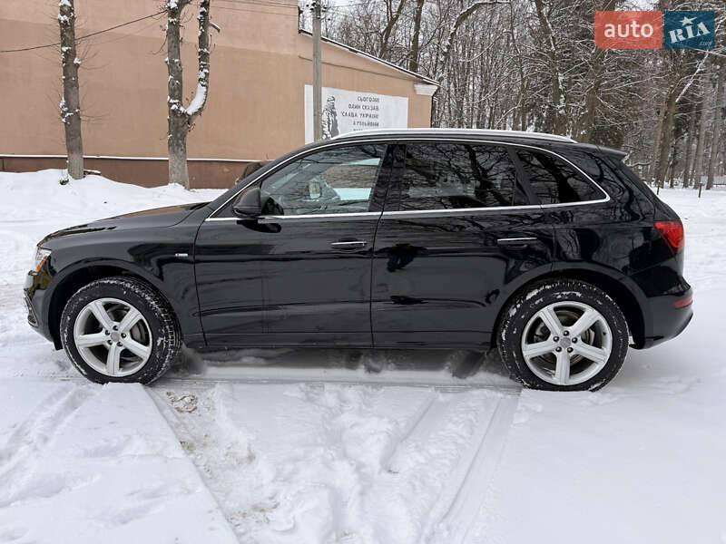 Позашляховик / Кросовер Audi Q5 2016 в Львові