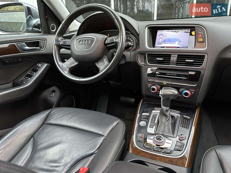 Внедорожник / Кроссовер Audi Q5 2015 в Стрые