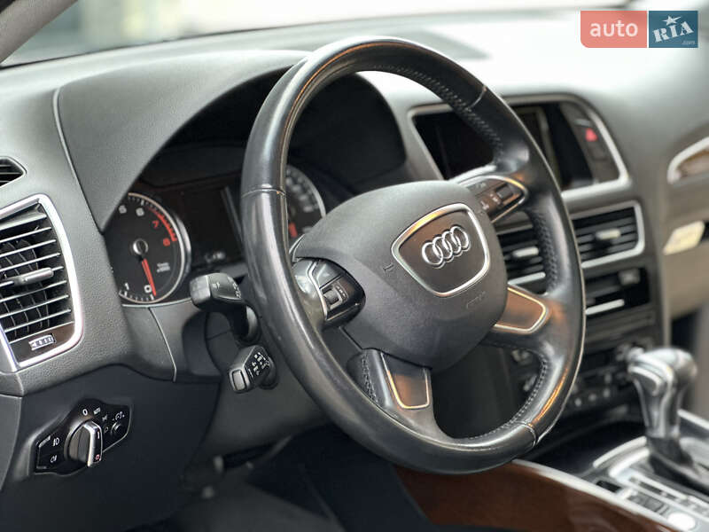 Внедорожник / Кроссовер Audi Q5 2015 в Стрые