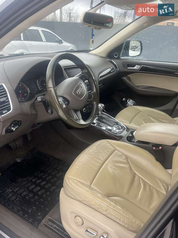 Внедорожник / Кроссовер Audi Q5 2014 в Ровно