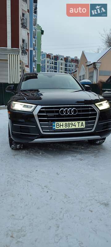 Позашляховик / Кросовер Audi Q5 2017 в Києві