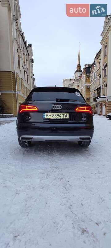 Позашляховик / Кросовер Audi Q5 2017 в Києві
