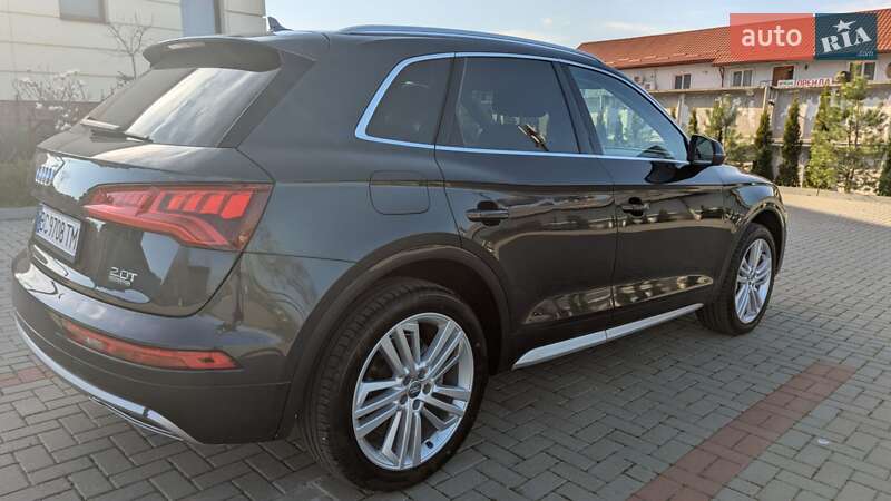 Внедорожник / Кроссовер Audi Q5 2017 в Золочеве