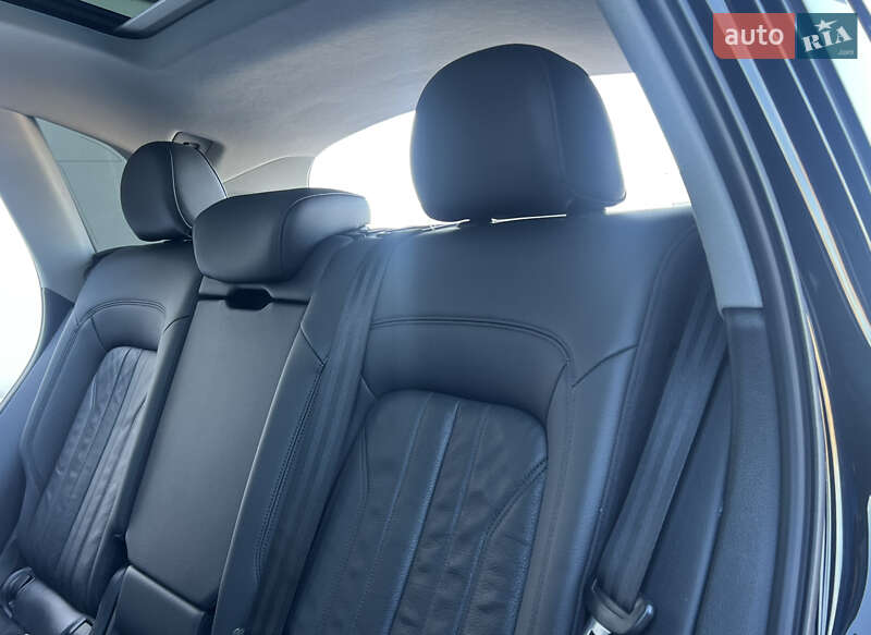 Внедорожник / Кроссовер Audi Q5 2017 в Луцке