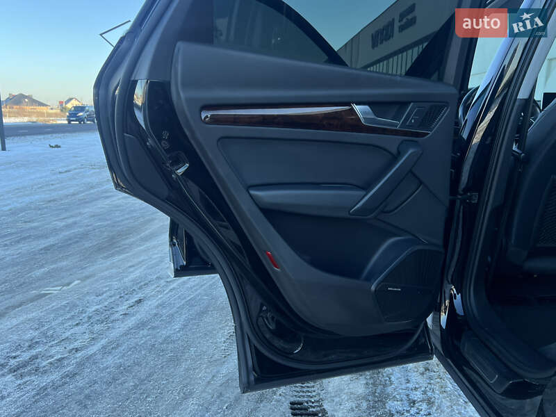 Внедорожник / Кроссовер Audi Q5 2017 в Луцке