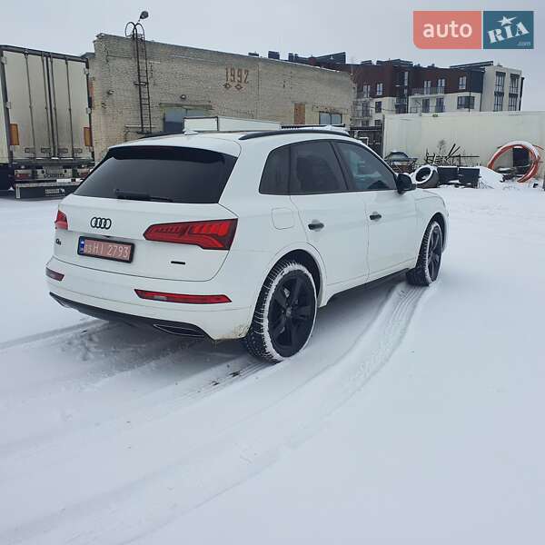 Внедорожник / Кроссовер Audi Q5 2017 в Луцке фото 12 Внедорожник / Кроссовер Audi Q5 2017 в Луцке