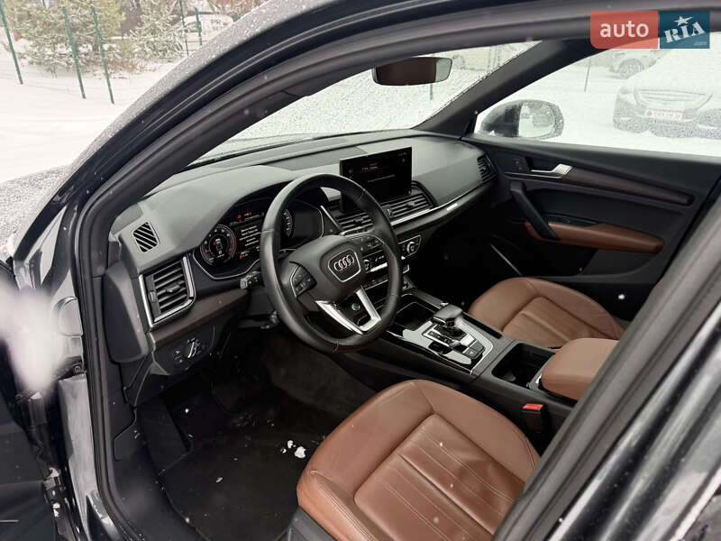 Внедорожник / Кроссовер Audi Q5 2022 в Киеве