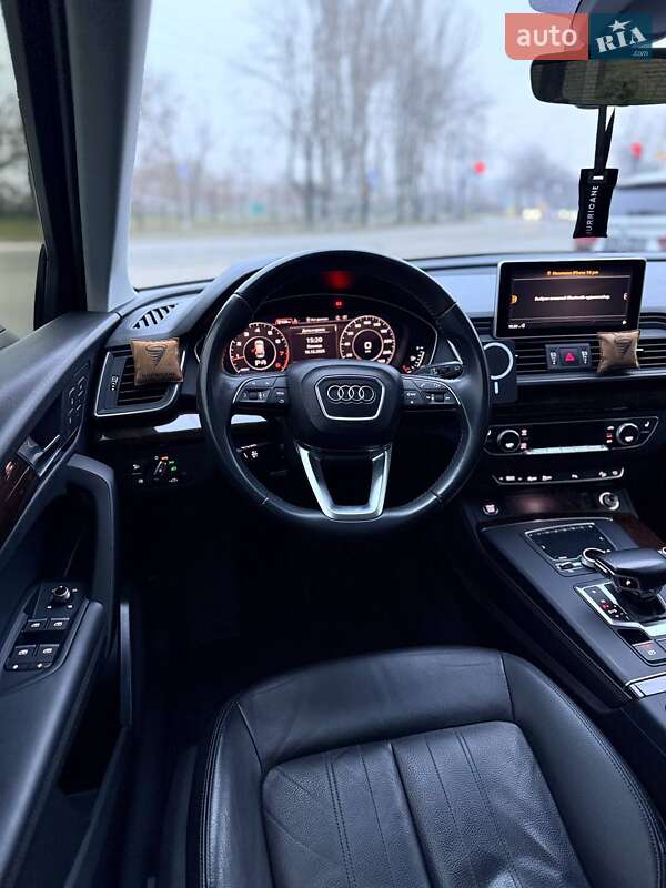 Внедорожник / Кроссовер Audi Q5 2020 в Запорожье