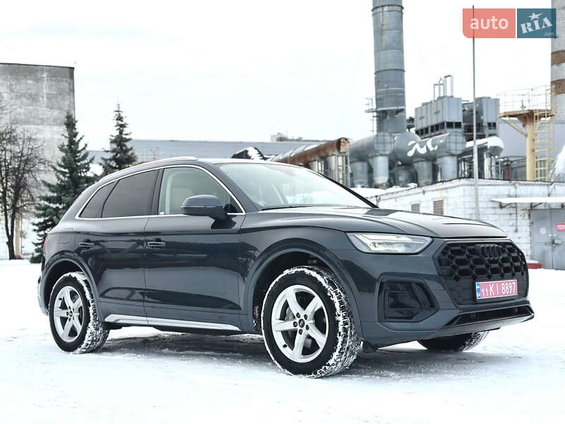 Внедорожник / Кроссовер Audi Q5 2020 в Киеве