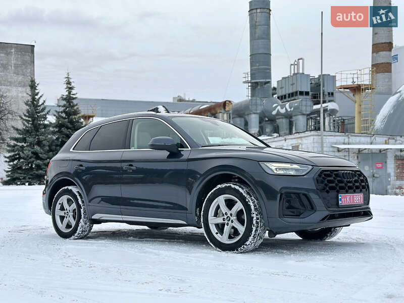 Внедорожник / Кроссовер Audi Q5 2020 в Киеве