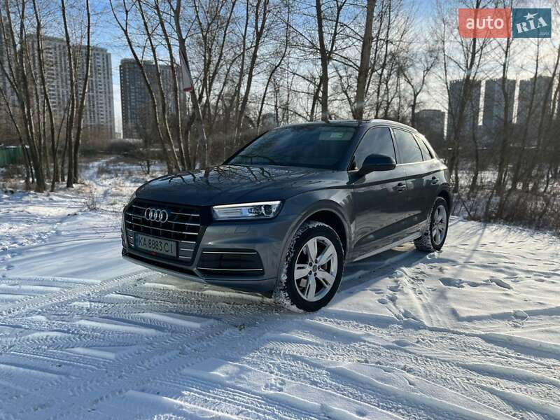 Позашляховик / Кросовер Audi Q5 2017 в Києві