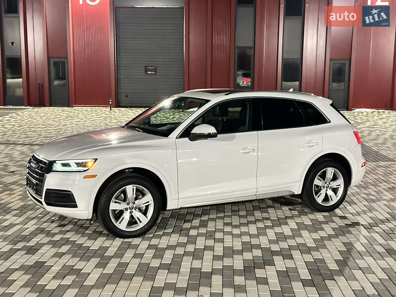 Внедорожник / Кроссовер Audi Q5 2018 в Львове