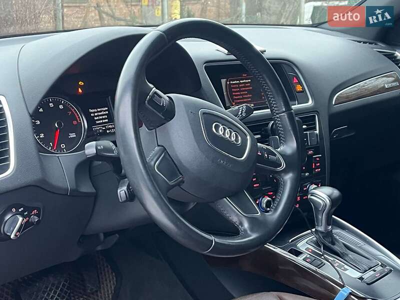 Внедорожник / Кроссовер Audi Q5 2015 в Киеве