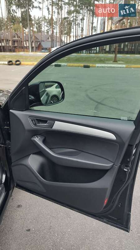 Внедорожник / Кроссовер Audi Q5 2017 в Ирпене