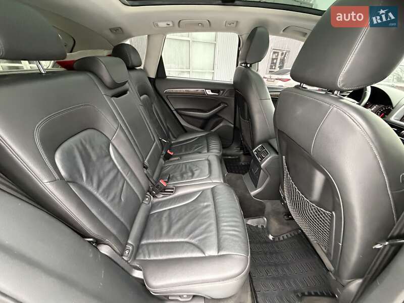 Внедорожник / Кроссовер Audi Q5 2016 в Киеве