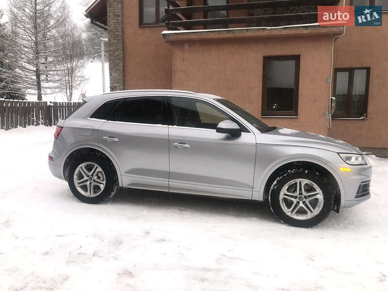 Внедорожник / Кроссовер Audi Q5 2018 в Сколе