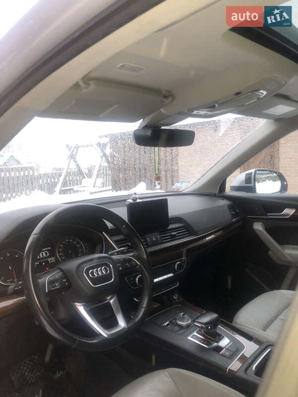 Внедорожник / Кроссовер Audi Q5 2018 в Сколе