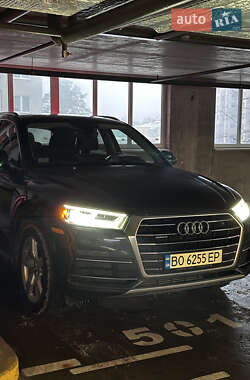 Позашляховик / Кросовер Audi Q5 2018 в Києві