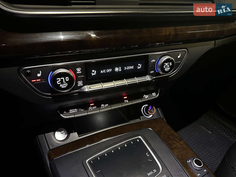 Позашляховик / Кросовер Audi Q5 2018 в Києві