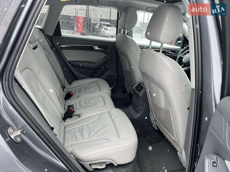 Внедорожник / Кроссовер Audi Q5 2015 в Дубно фото 44 Внедорожник / Кроссовер Audi Q5 2015 в Дубно