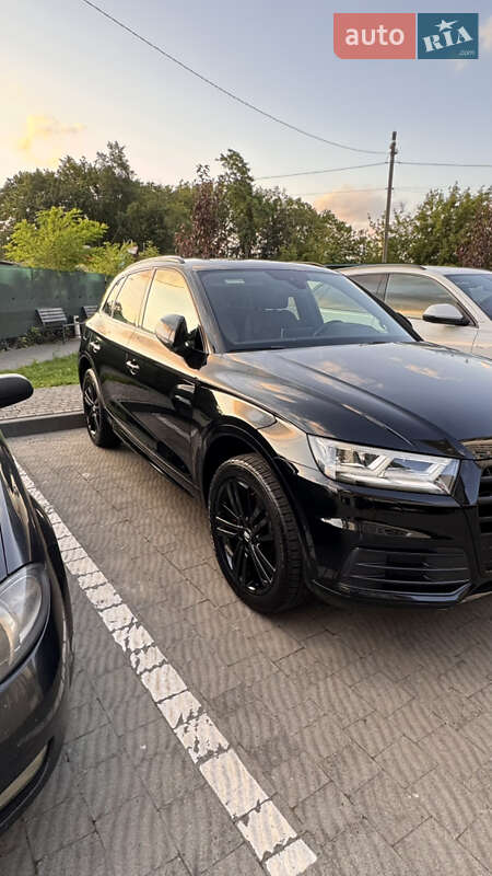 Внедорожник / Кроссовер Audi Q5 2017 в Львове