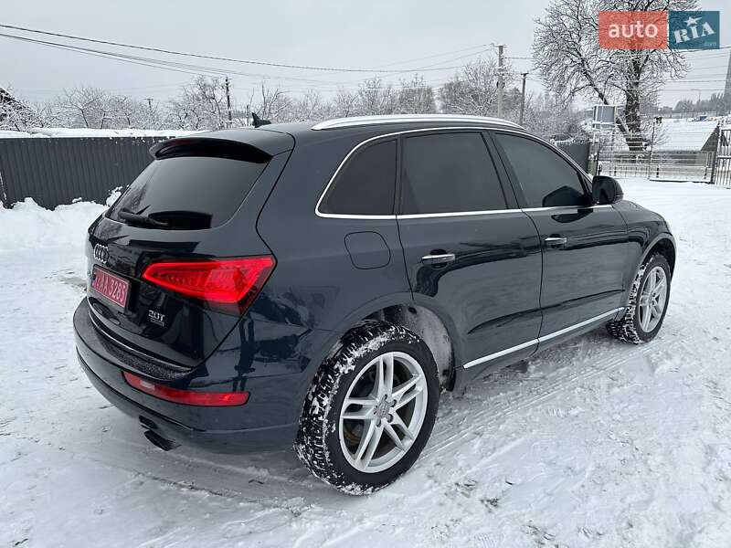 Позашляховик / Кросовер Audi Q5 2017 в Львові