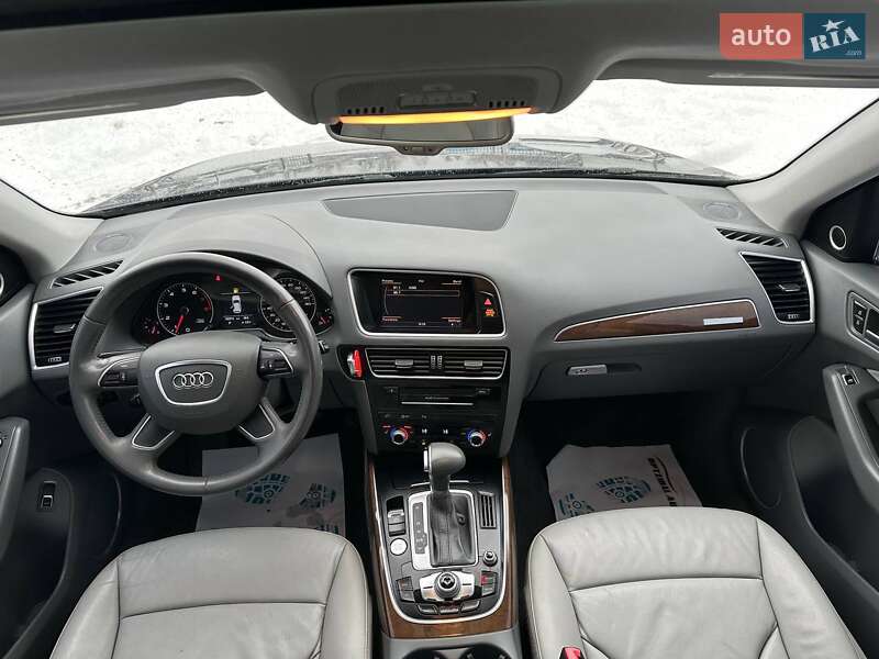 Позашляховик / Кросовер Audi Q5 2017 в Львові