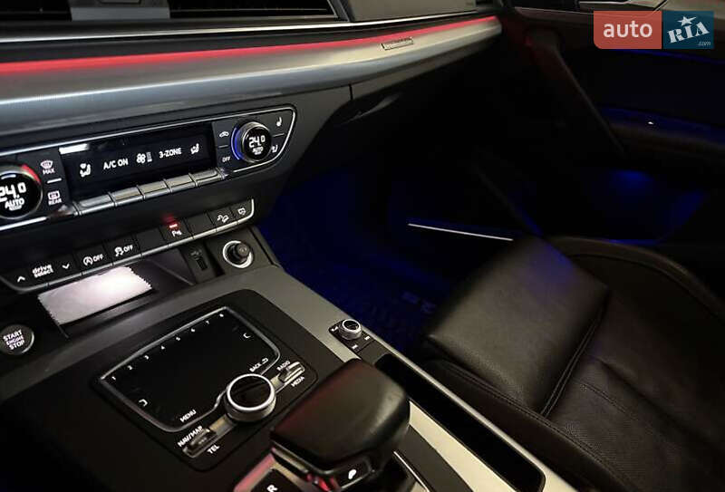 Внедорожник / Кроссовер Audi Q5 2018 в Львове фото 29 Внедорожник / Кроссовер Audi Q5 2018 в Львове