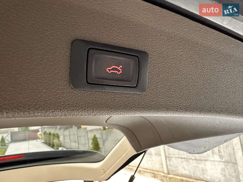 Внедорожник / Кроссовер Audi Q5 2016 в Львове