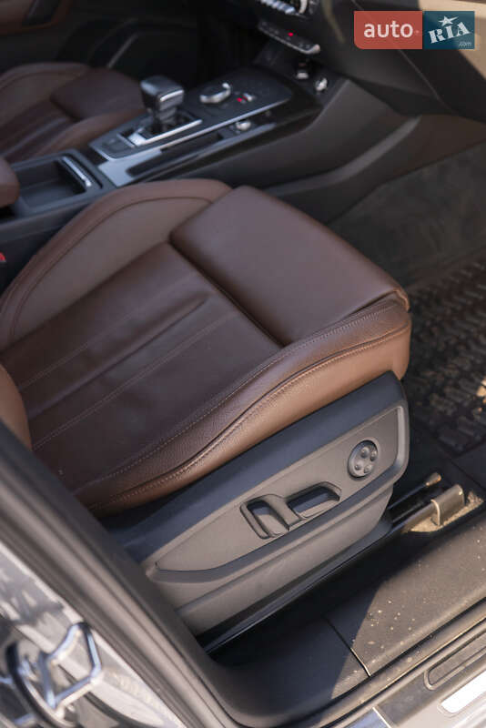 Внедорожник / Кроссовер Audi Q5 2017 в Ужгороде фото 9 Внедорожник / Кроссовер Audi Q5 2017 в Ужгороде