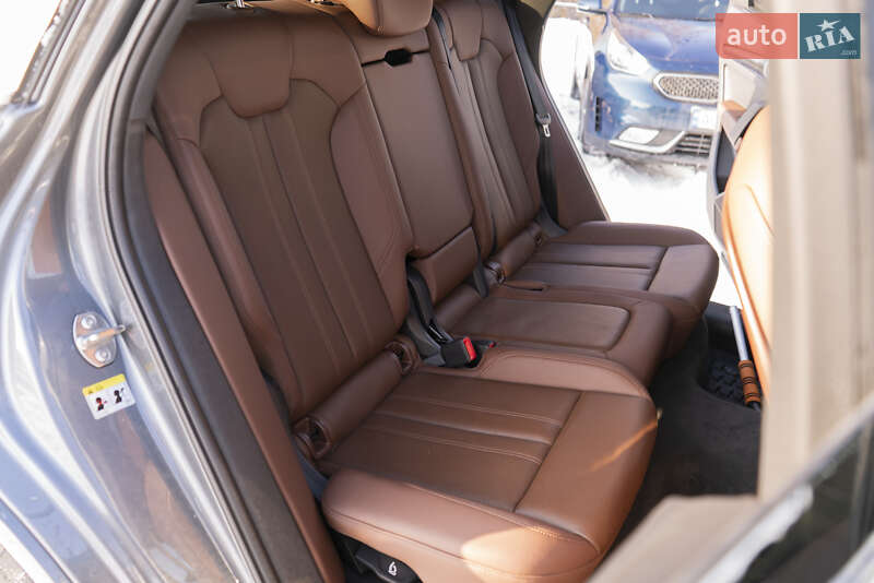 Внедорожник / Кроссовер Audi Q5 2017 в Ужгороде фото 16 Внедорожник / Кроссовер Audi Q5 2017 в Ужгороде