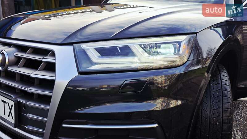 Внедорожник / Кроссовер Audi Q5 2018 в Одессе