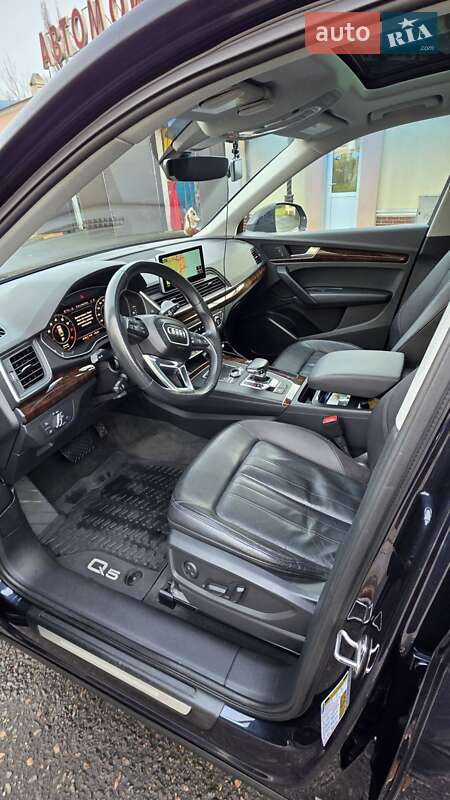 Внедорожник / Кроссовер Audi Q5 2018 в Одессе