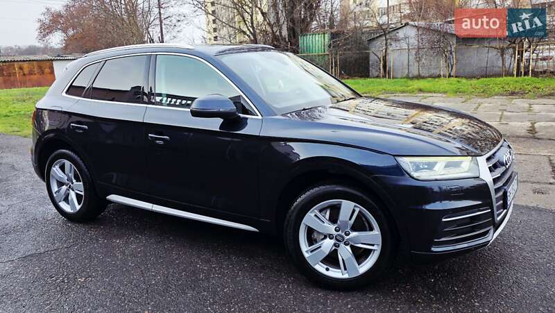 Внедорожник / Кроссовер Audi Q5 2018 в Одессе
