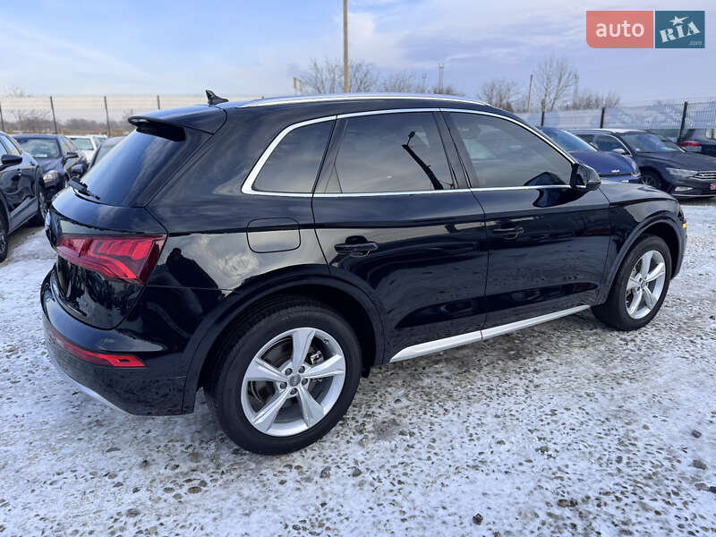Внедорожник / Кроссовер Audi Q5 2020 в Ивано-Франковске
