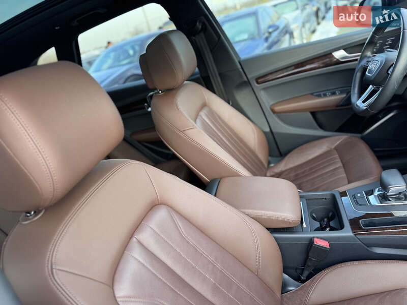 Внедорожник / Кроссовер Audi Q5 2020 в Ивано-Франковске