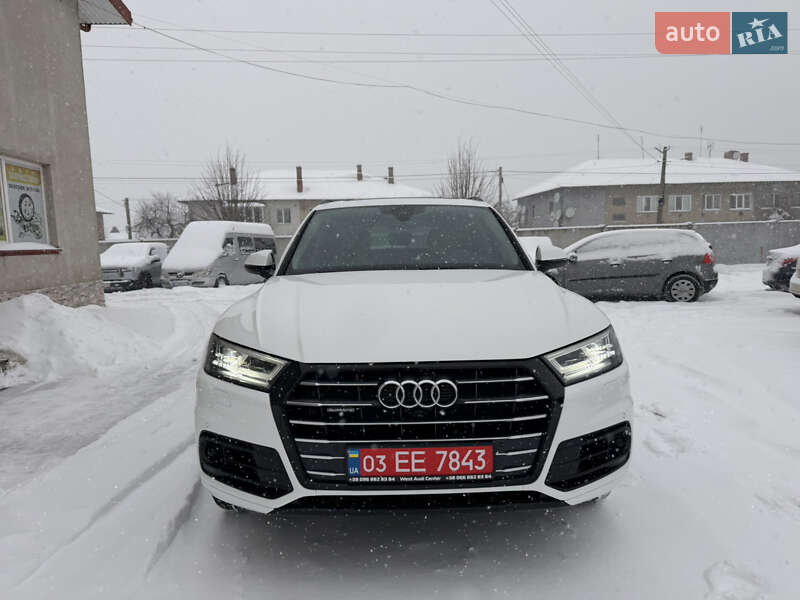 Внедорожник / Кроссовер Audi Q5 2018 в Луцке