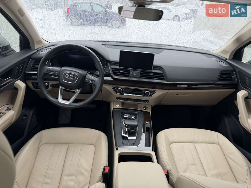 Внедорожник / Кроссовер Audi Q5 2018 в Луцке