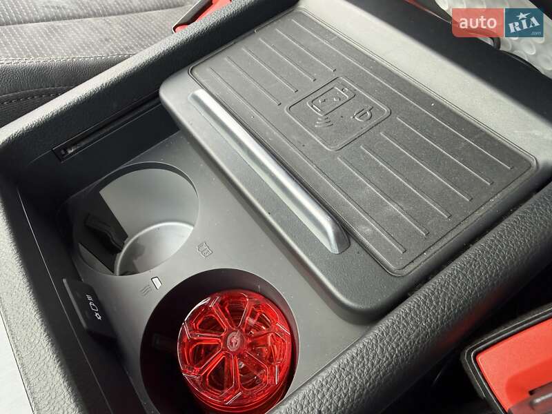 Внедорожник / Кроссовер Audi Q5 2020 в Днепре фото 21 Внедорожник / Кроссовер Audi Q5 2020 в Днепре