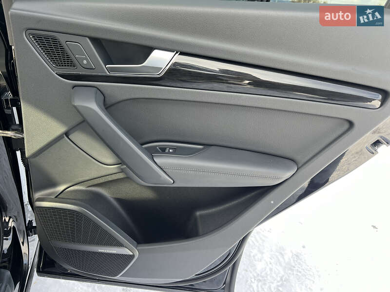 Внедорожник / Кроссовер Audi Q5 2019 в Киеве