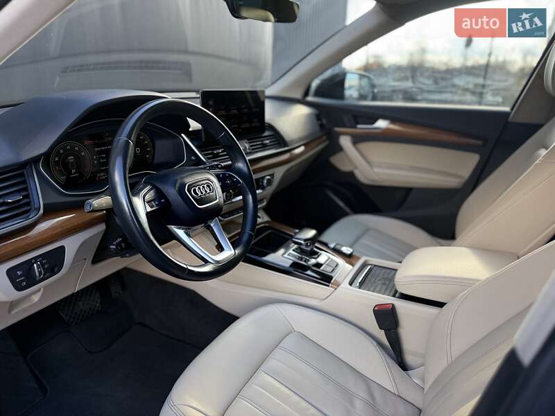 Внедорожник / Кроссовер Audi Q5 2021 в Львове